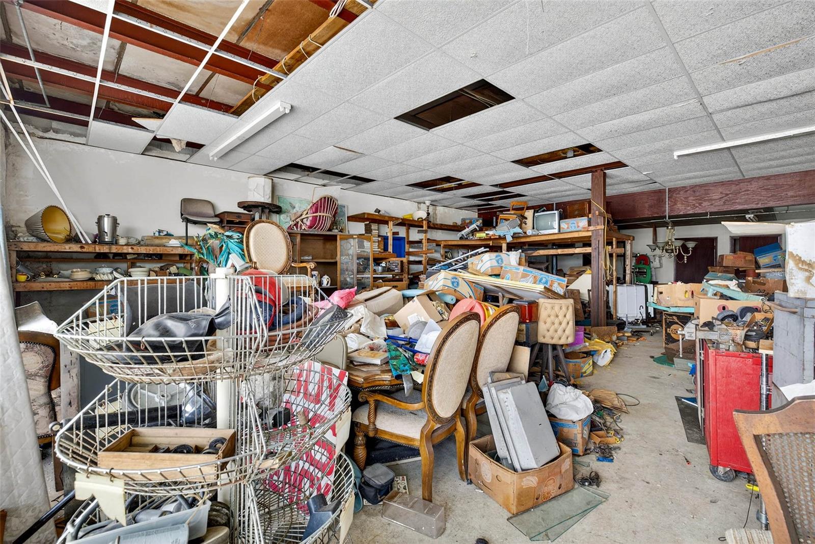 Listing photo id 18 for 6115 Seminole Boulevard