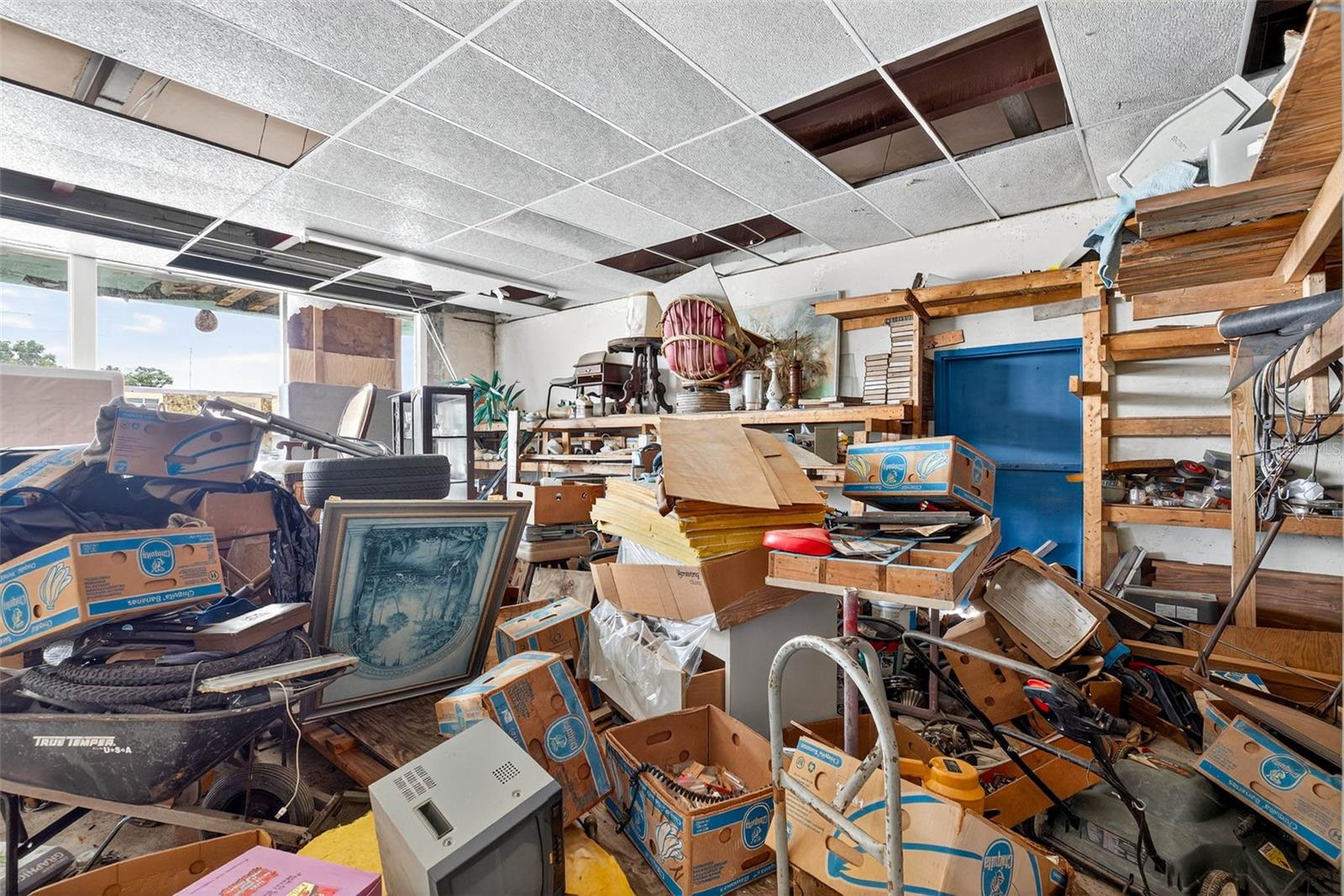 Listing photo id 21 for 6115 Seminole Boulevard