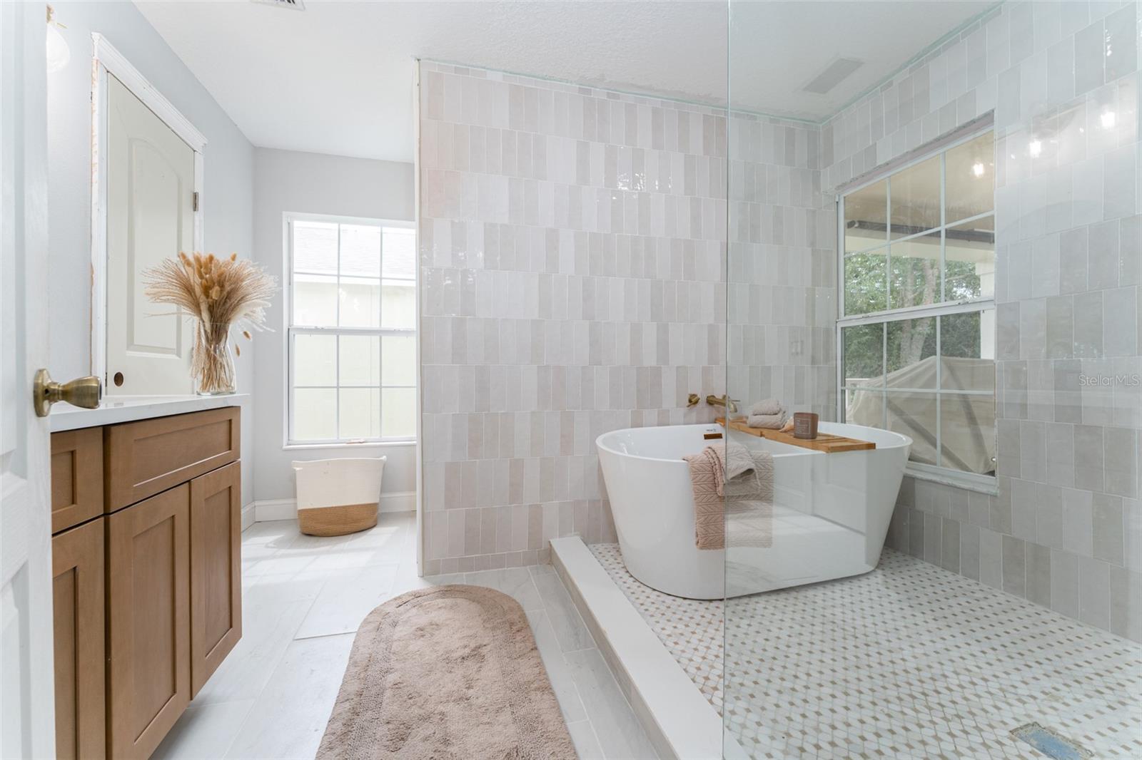 Image 26 of 47 For 16014 Palmettorun Cir