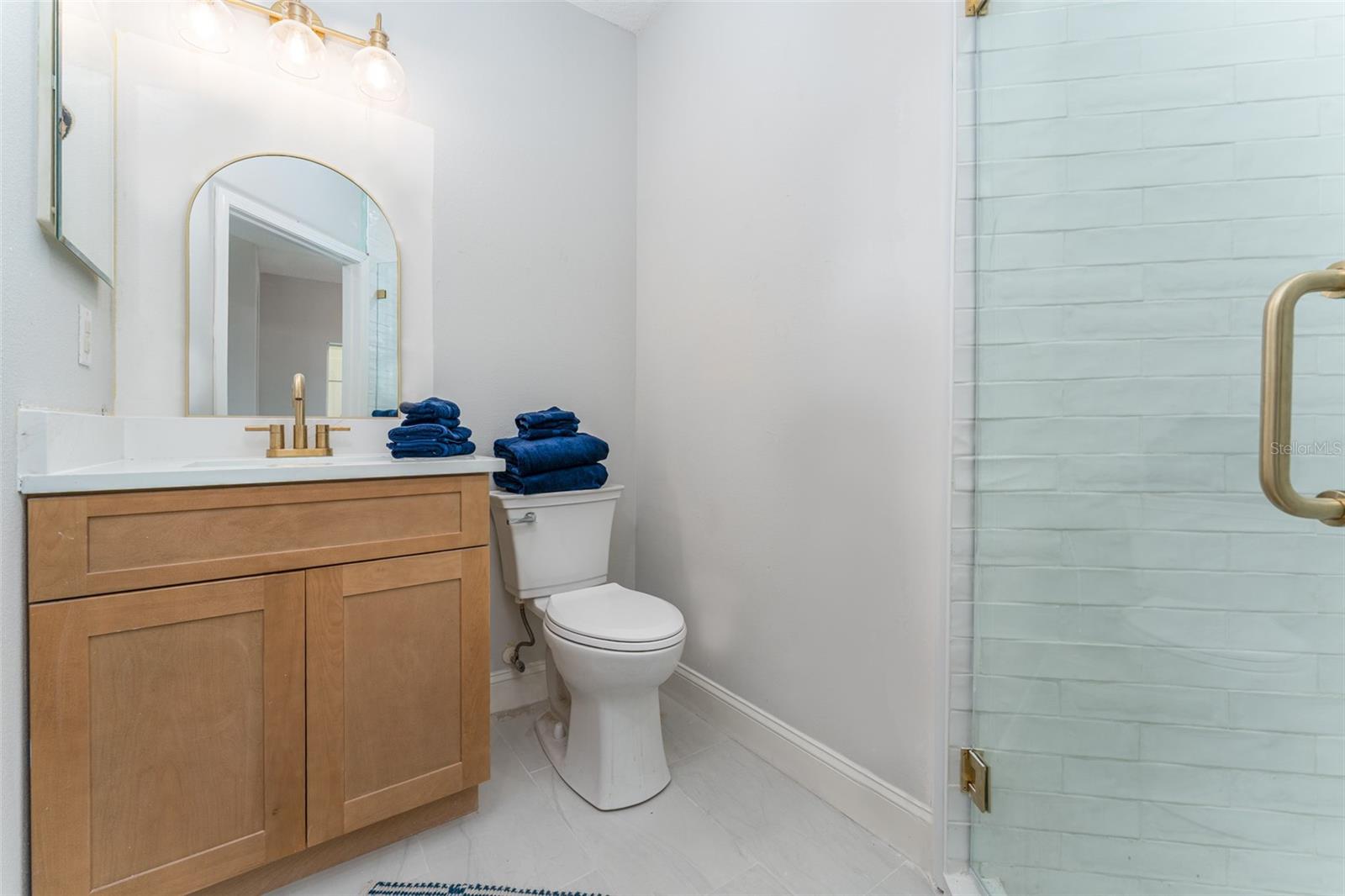 Image 33 of 47 For 16014 Palmettorun Cir