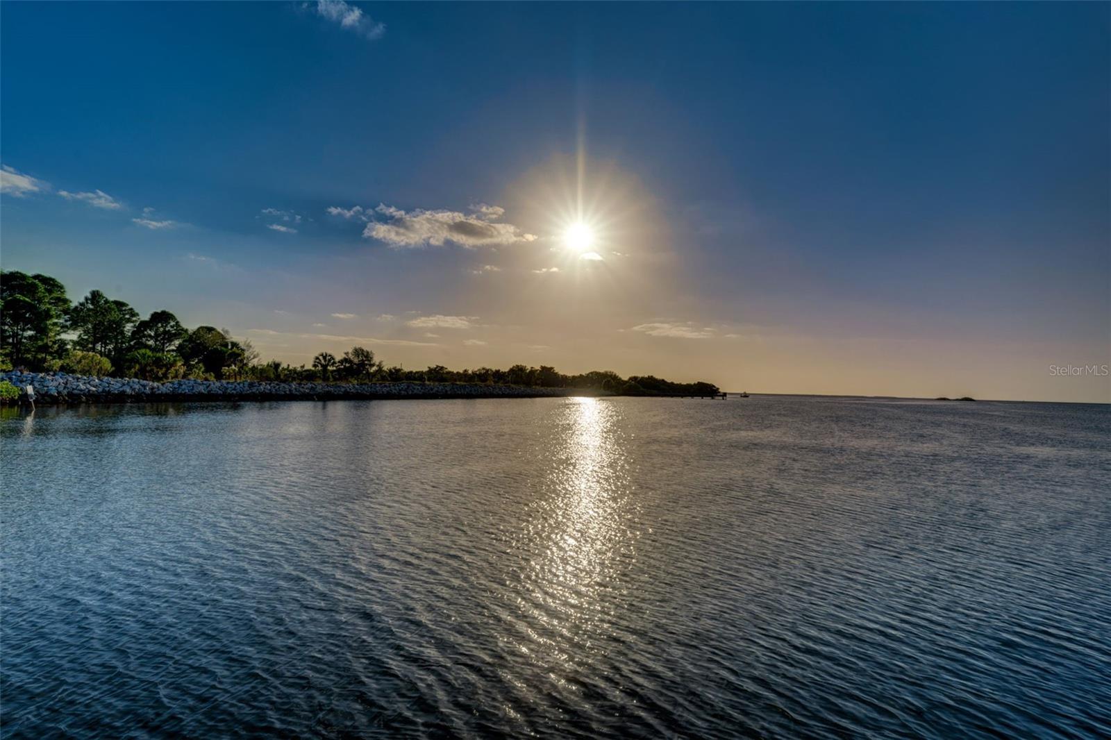 Listing photo id 19 for 512 Driftwood Circle