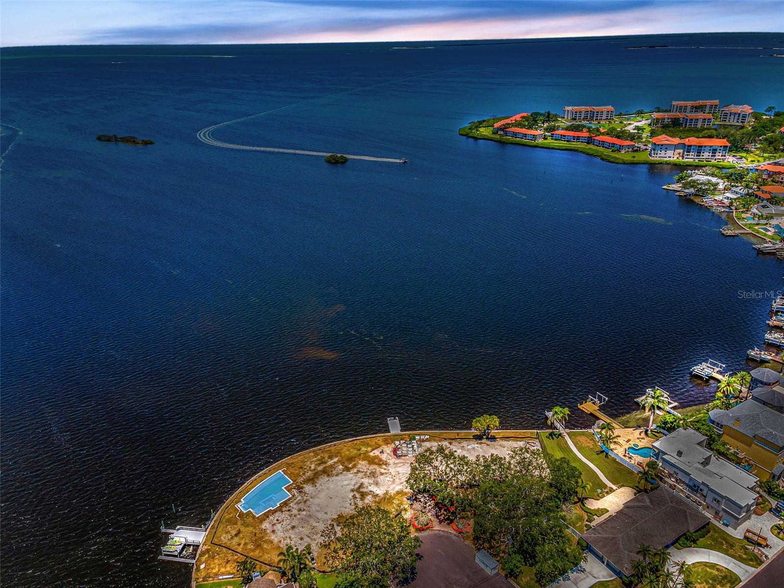 Listing photo id 23 for 512 Driftwood Circle