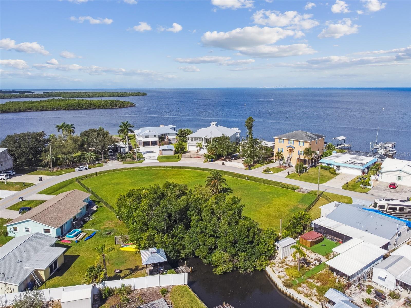 Image 18 of 23 For Shell Point Road