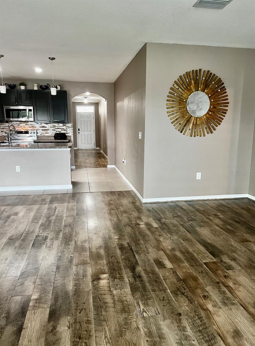 Listing photo id 9 for 16405 Treasure Point Drive