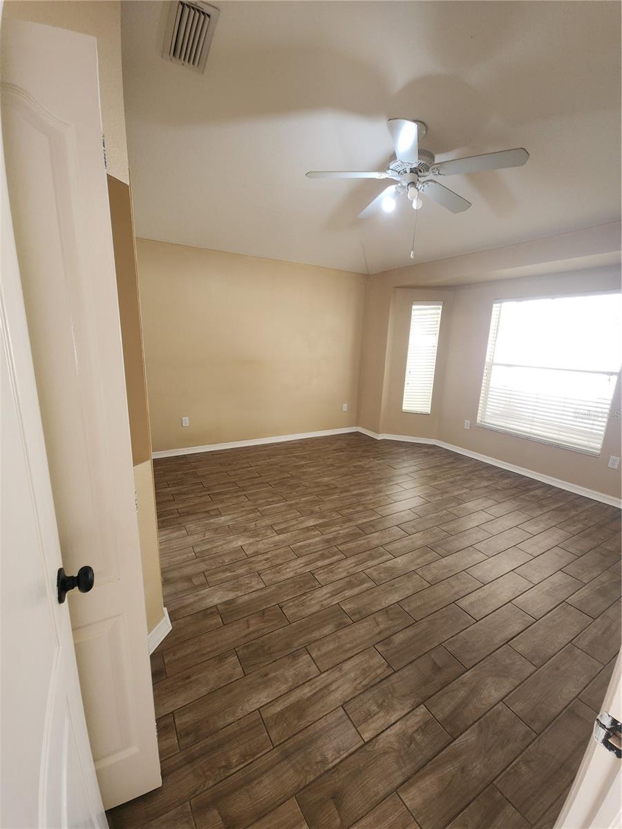 Image 12 of 32 For 18111 Lembrecht Way