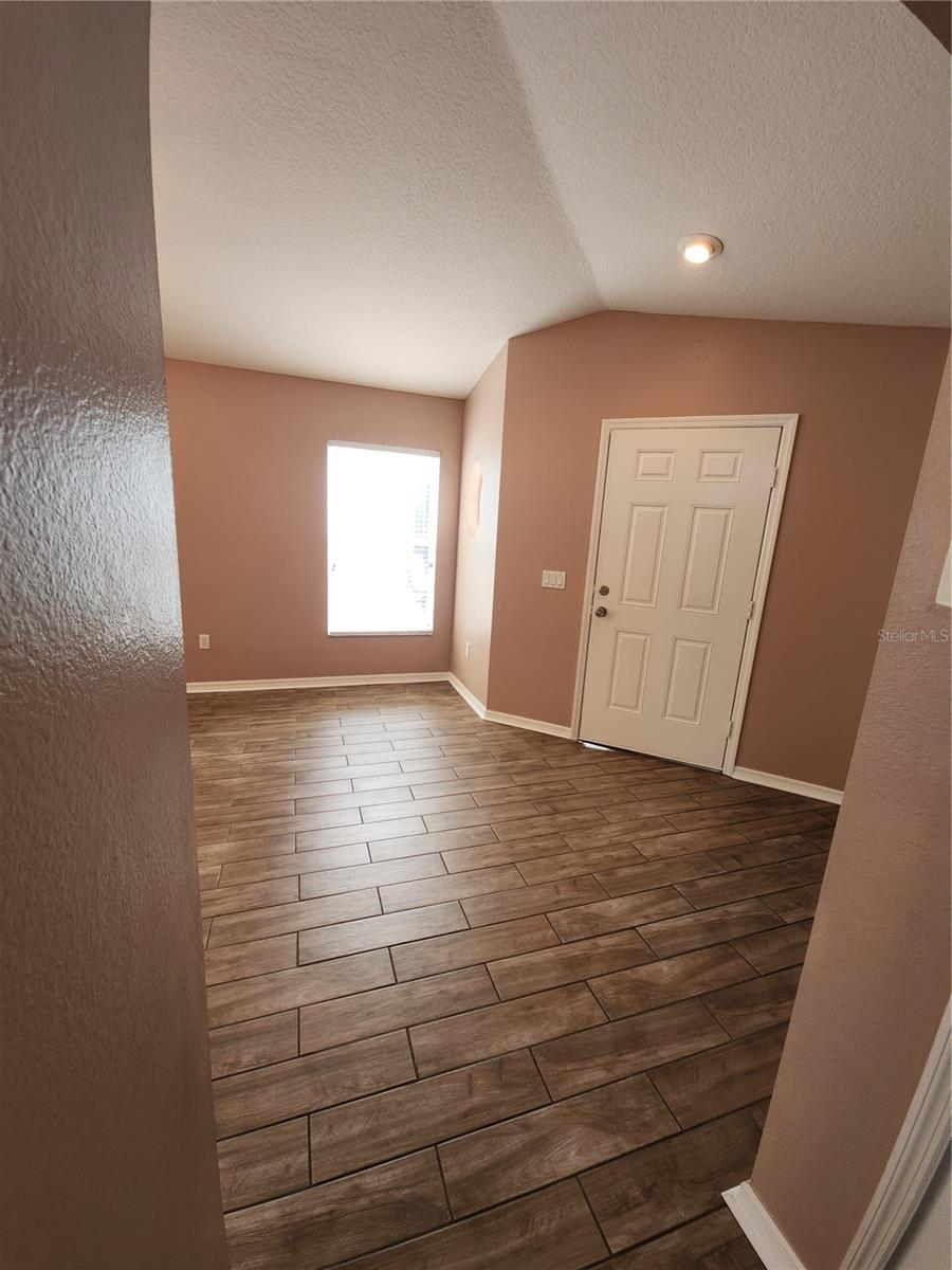 Image 7 of 32 For 18111 Lembrecht Way
