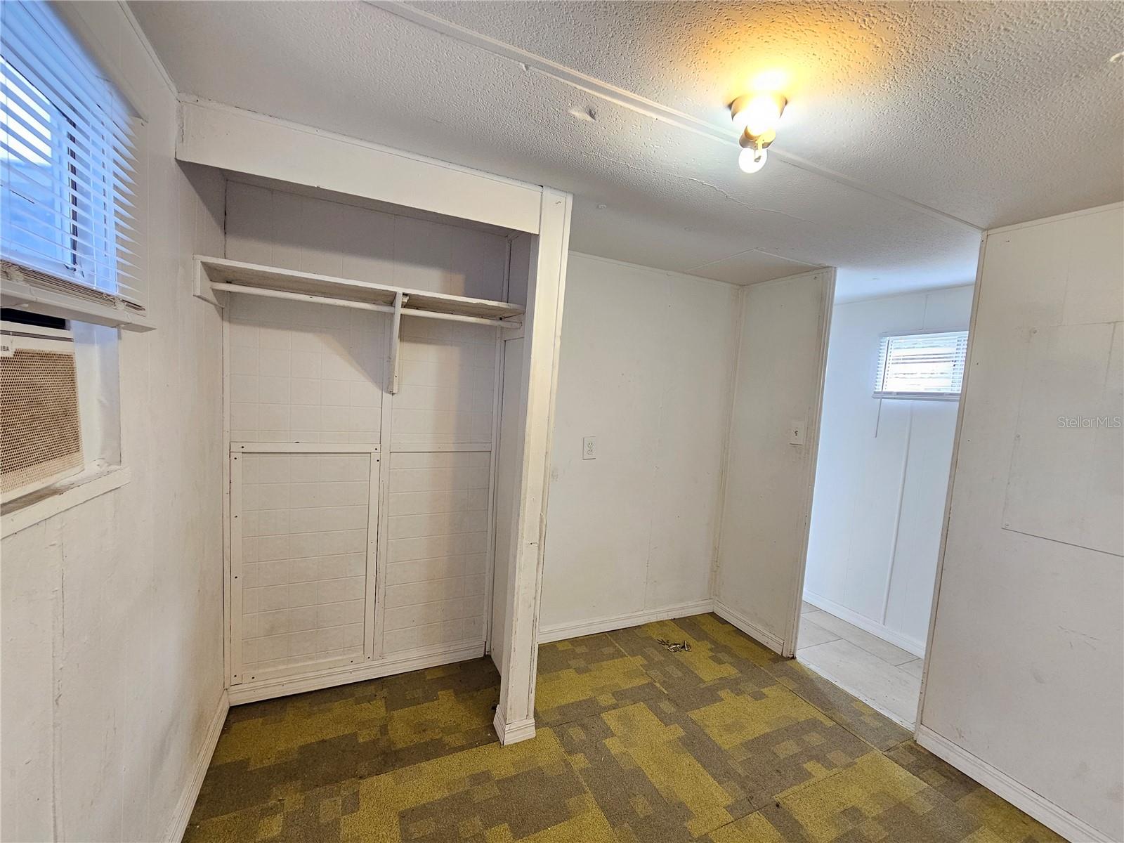 Image 9 of 13 For 503 Longfellow Boulevard 7