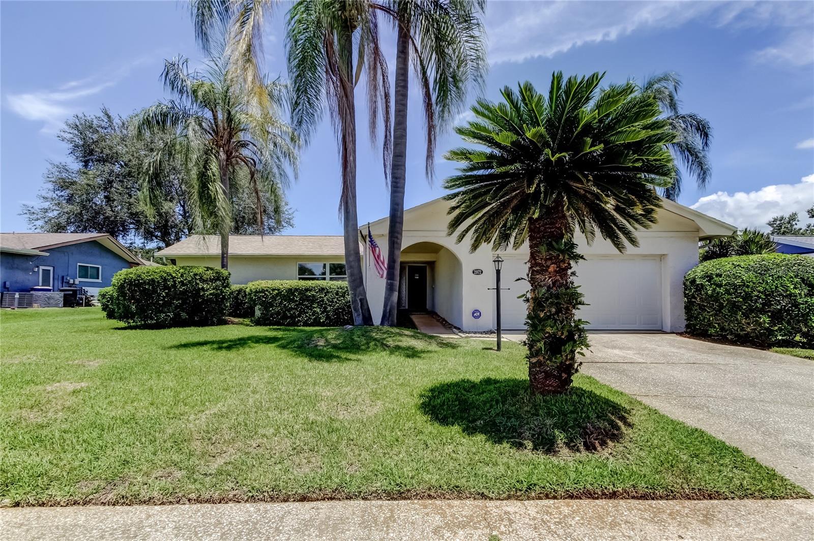 Listing photo id 0 for 2972 Compton Court