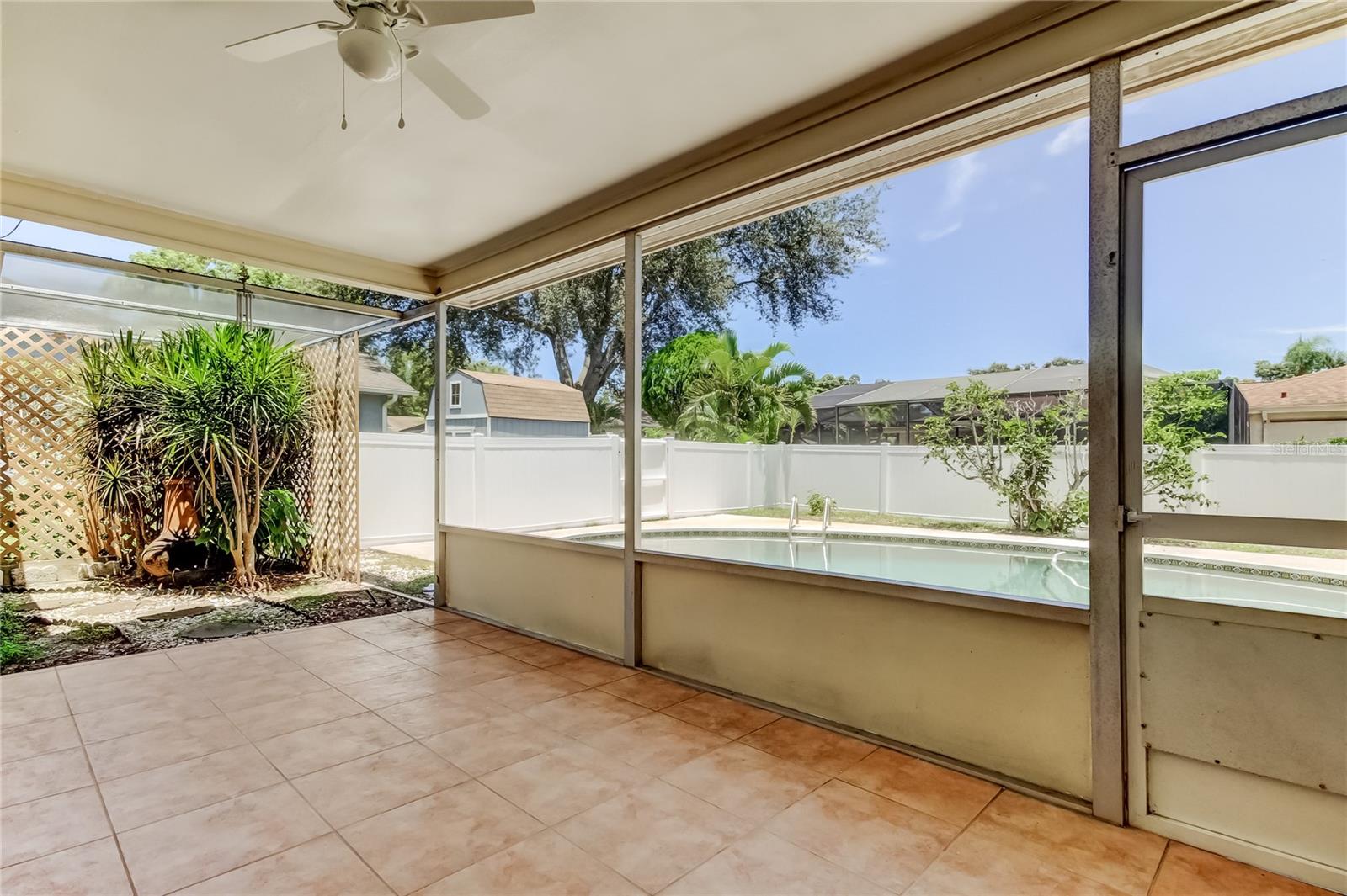 Listing photo id 28 for 2972 Compton Court