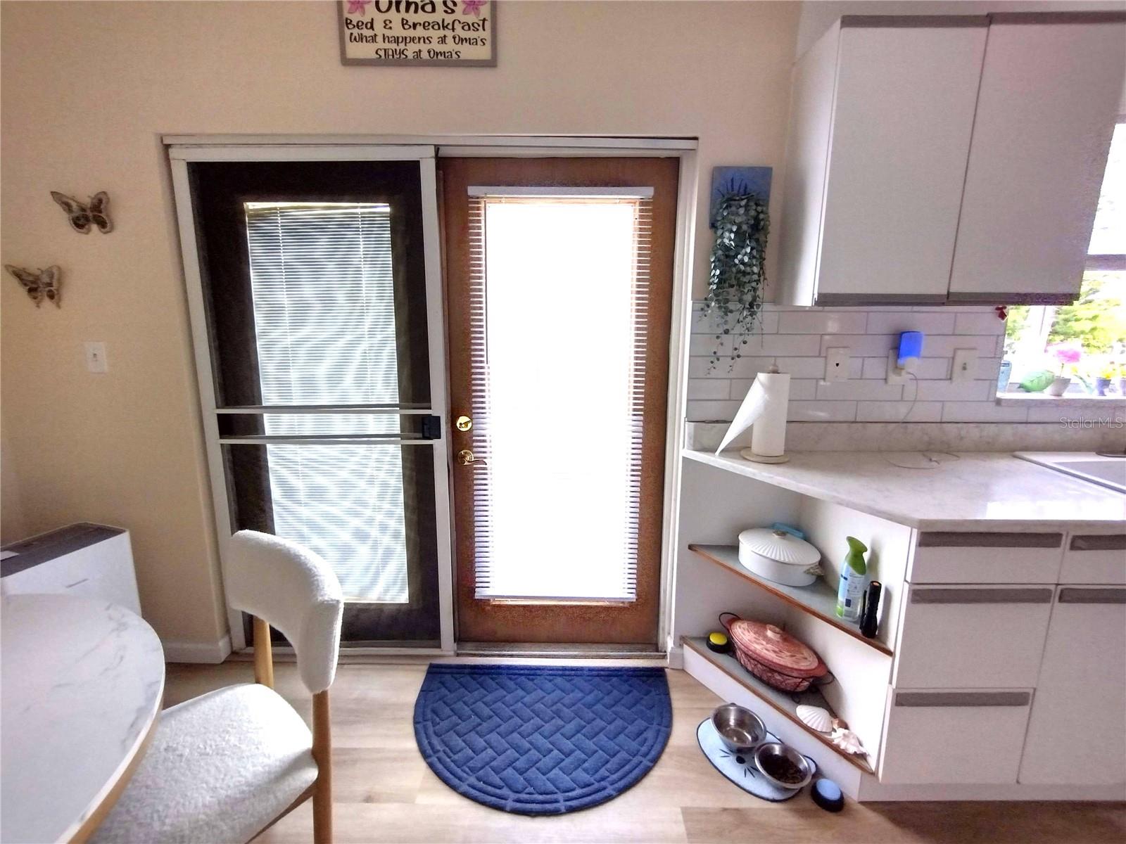 Image 11 of 22 For 15817 Redington Drive