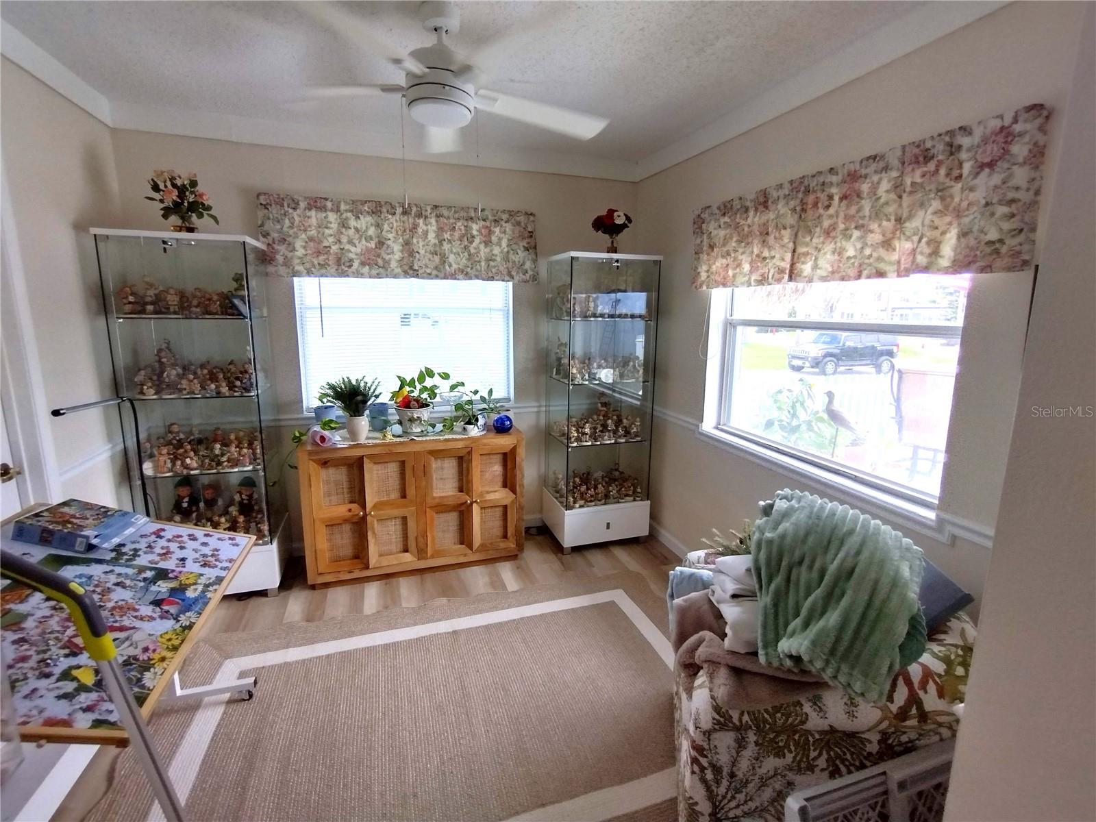 Image 8 of 22 For 15817 Redington Drive