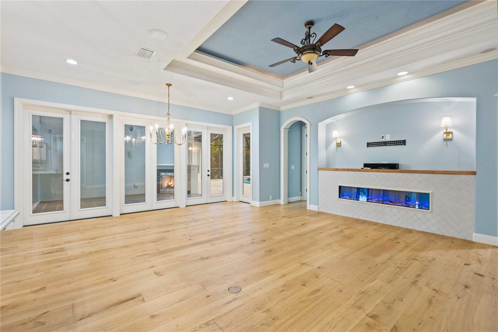 Listing photo id 13 for 13353 Carnoustie Circle