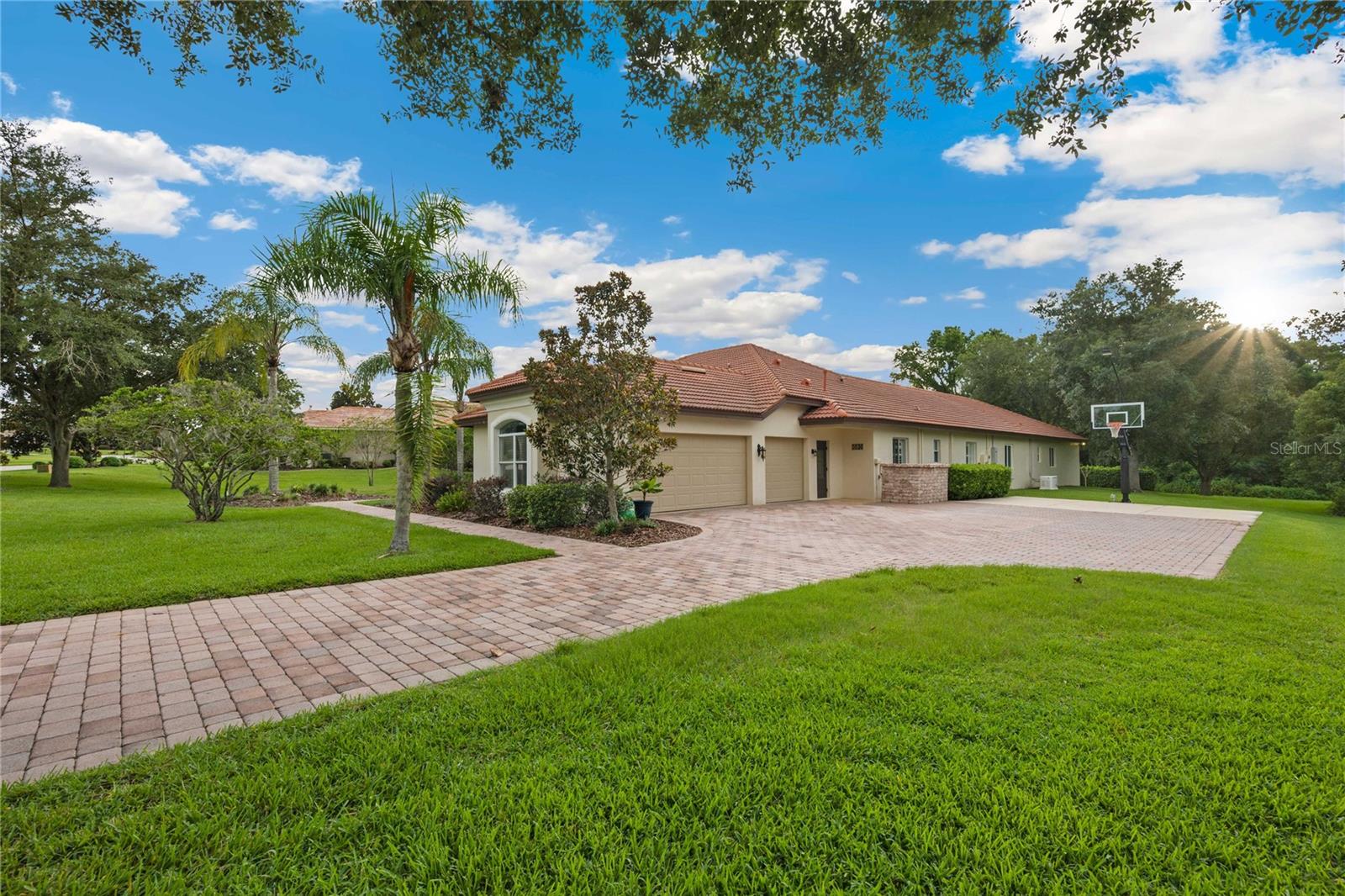 Listing photo id 0 for 13353 Carnoustie Circle