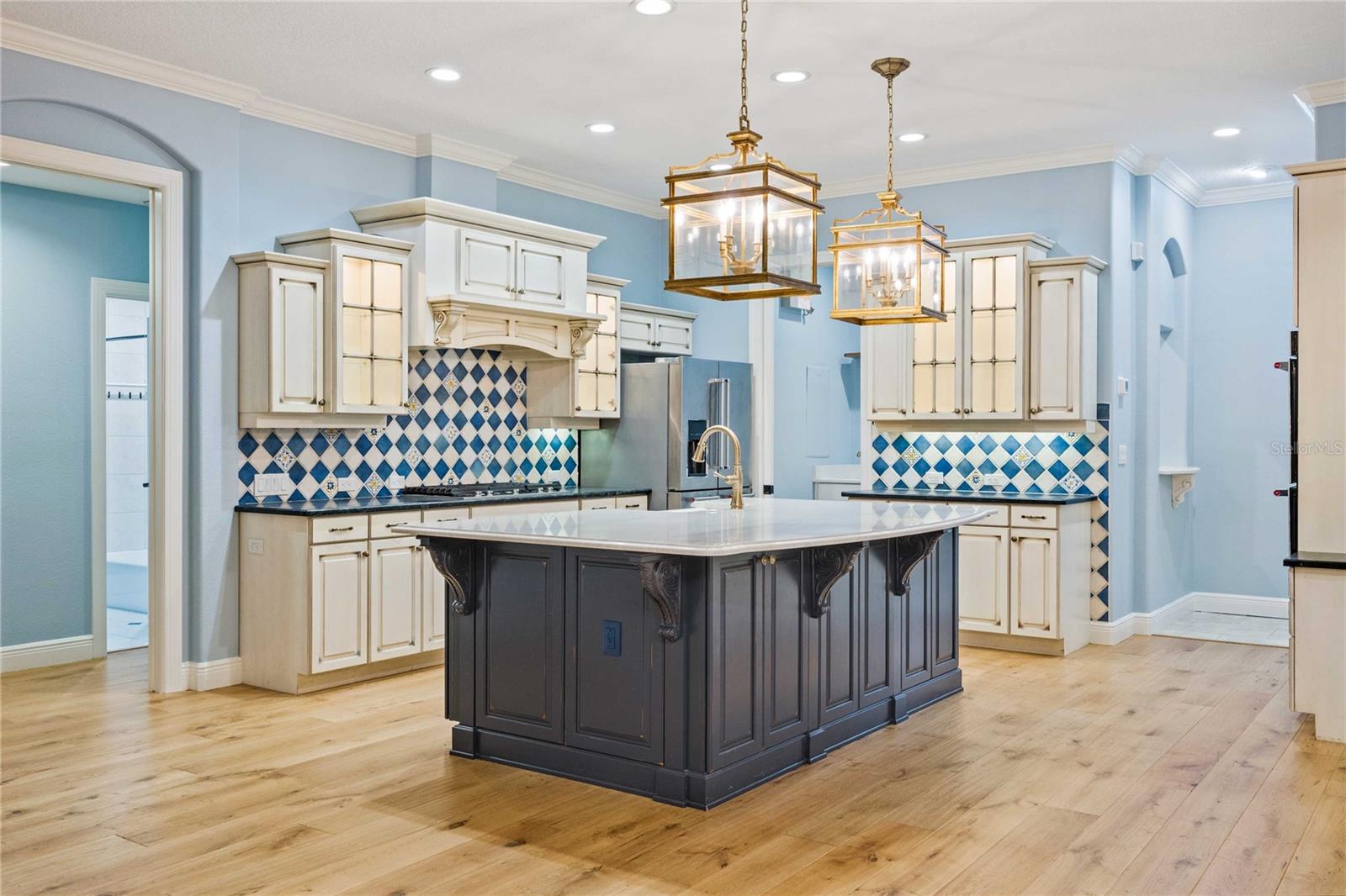 Listing photo id 20 for 13353 Carnoustie Circle
