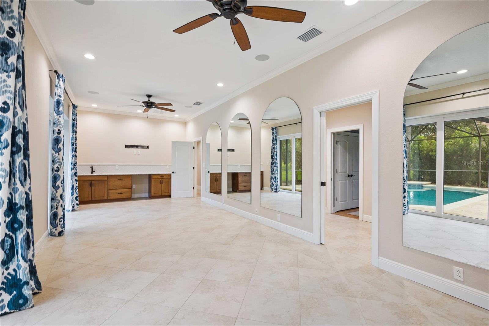 Listing photo id 27 for 13353 Carnoustie Circle