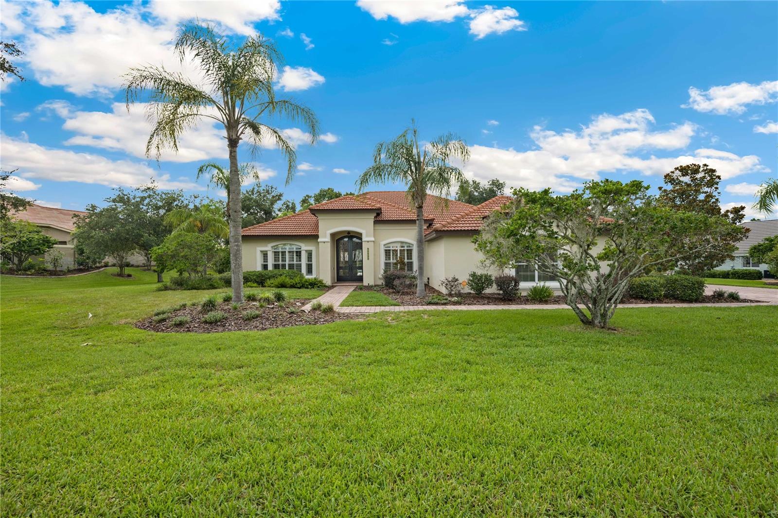 Listing photo id 1 for 13353 Carnoustie Circle