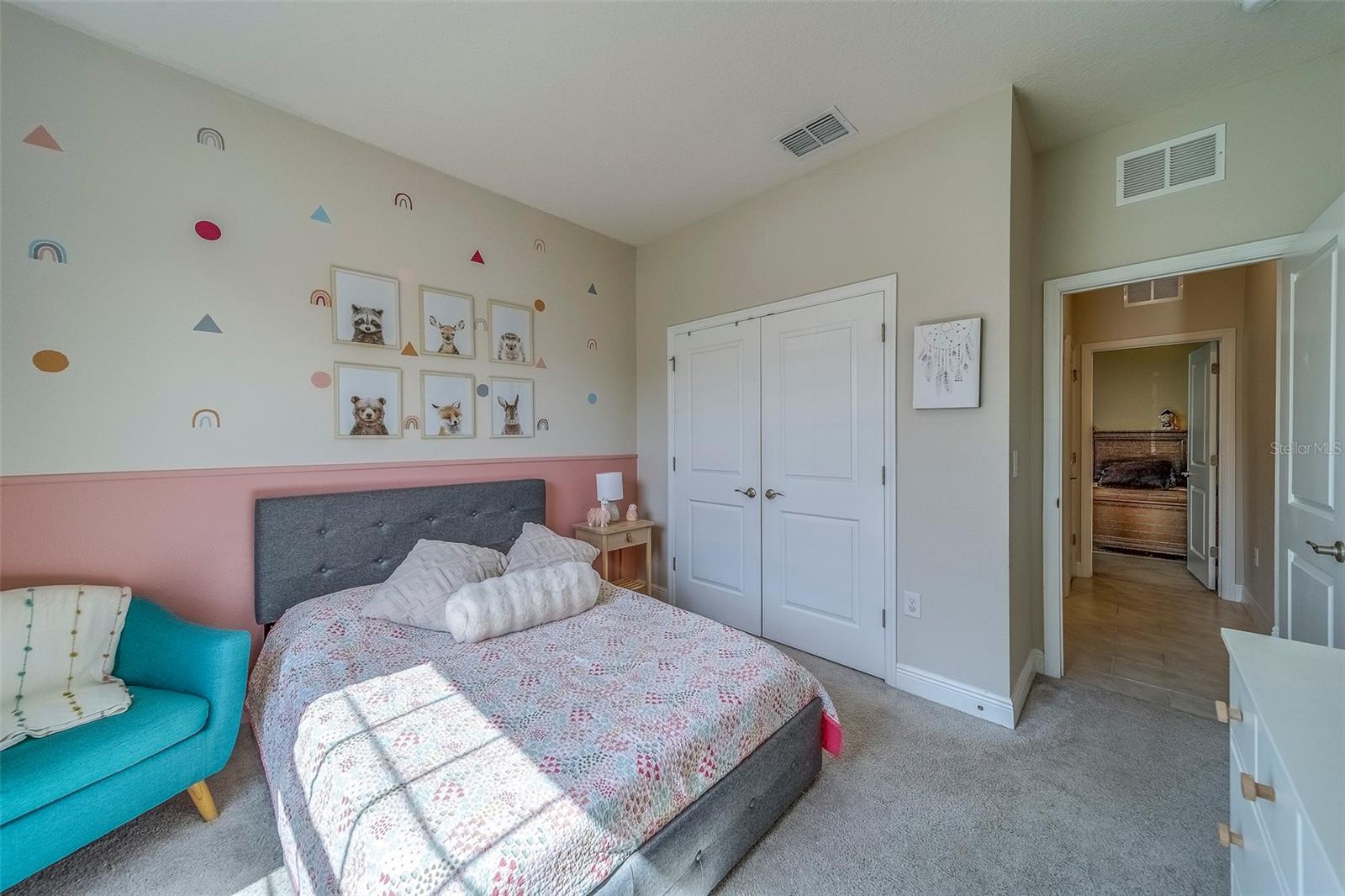 Image 14 of 76 For 10914 Honor Road