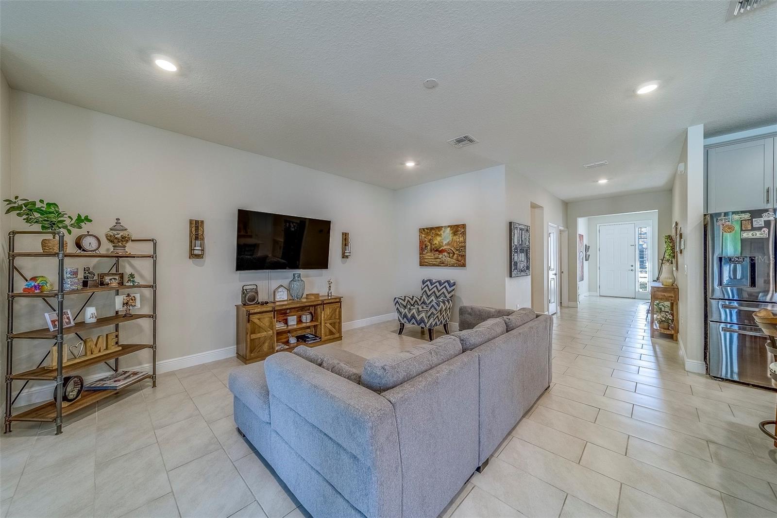 Image 3 of 76 For 10914 Honor Road