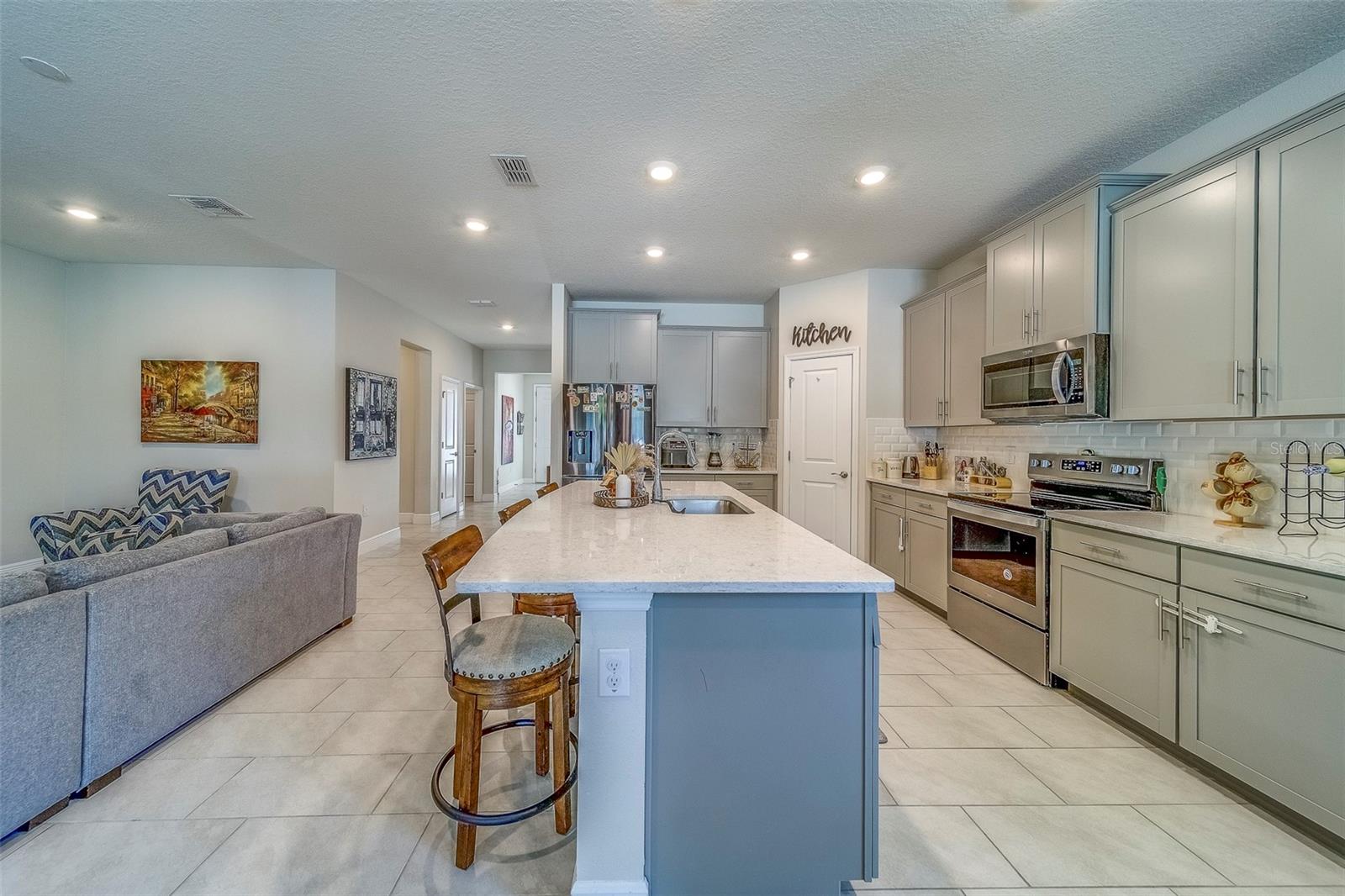 Image 36 of 76 For 10914 Honor Road
