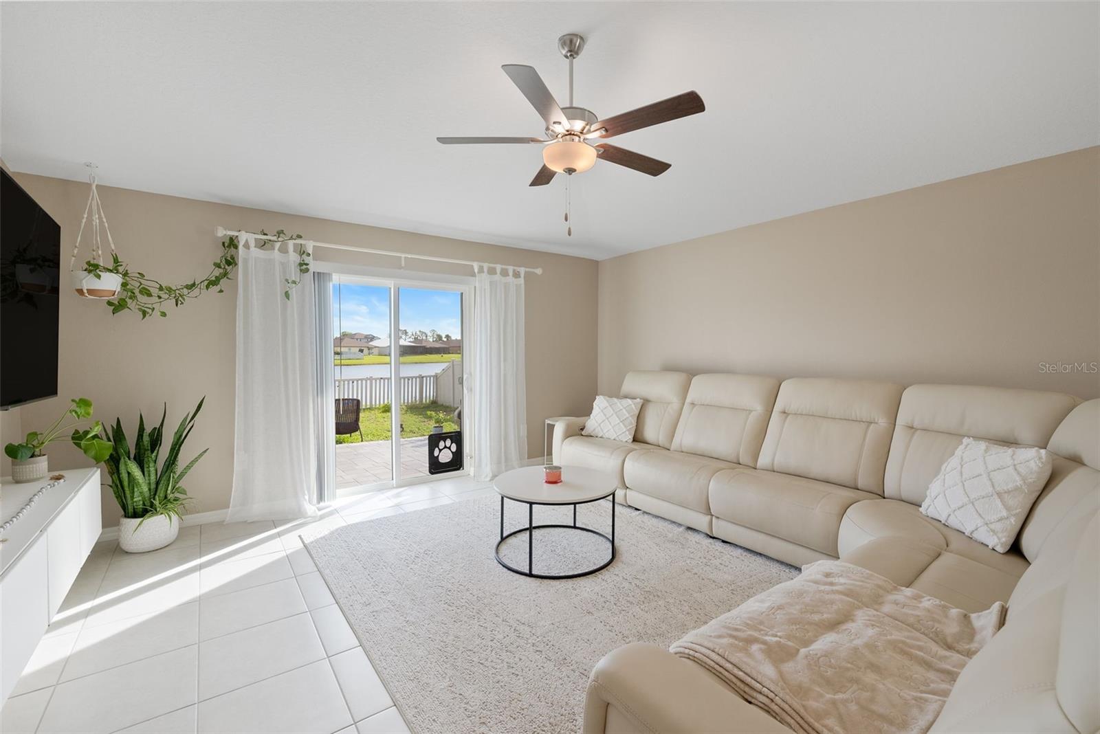 Image 12 of 53 For 5362 Blue Horizon Way