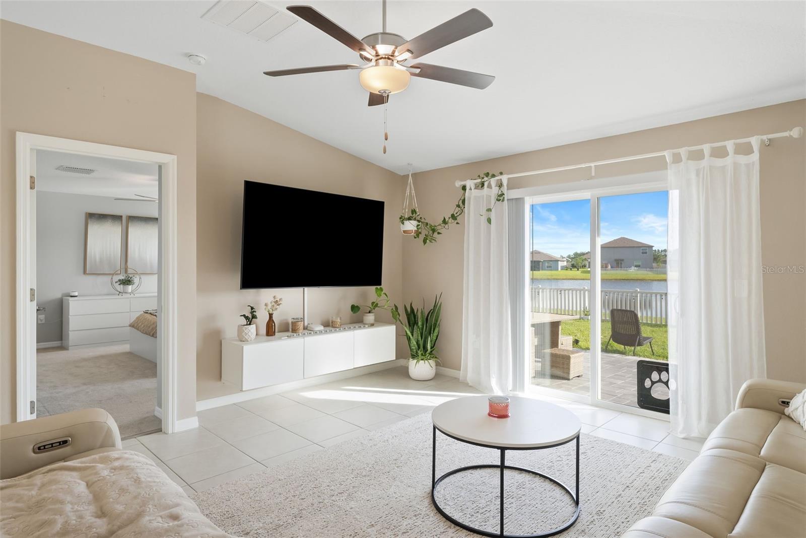 Image 14 of 53 For 5362 Blue Horizon Way