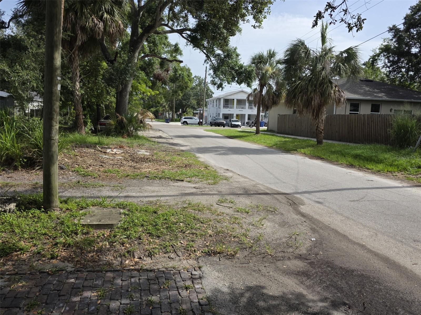 Image 18 of 20 For 2612 17th Avenue