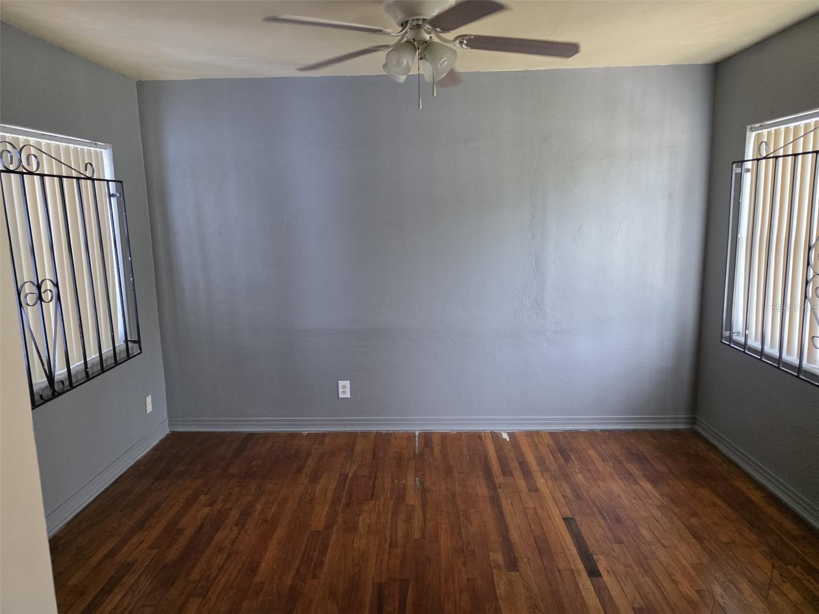 Image 4 of 20 For 2612 17th Avenue