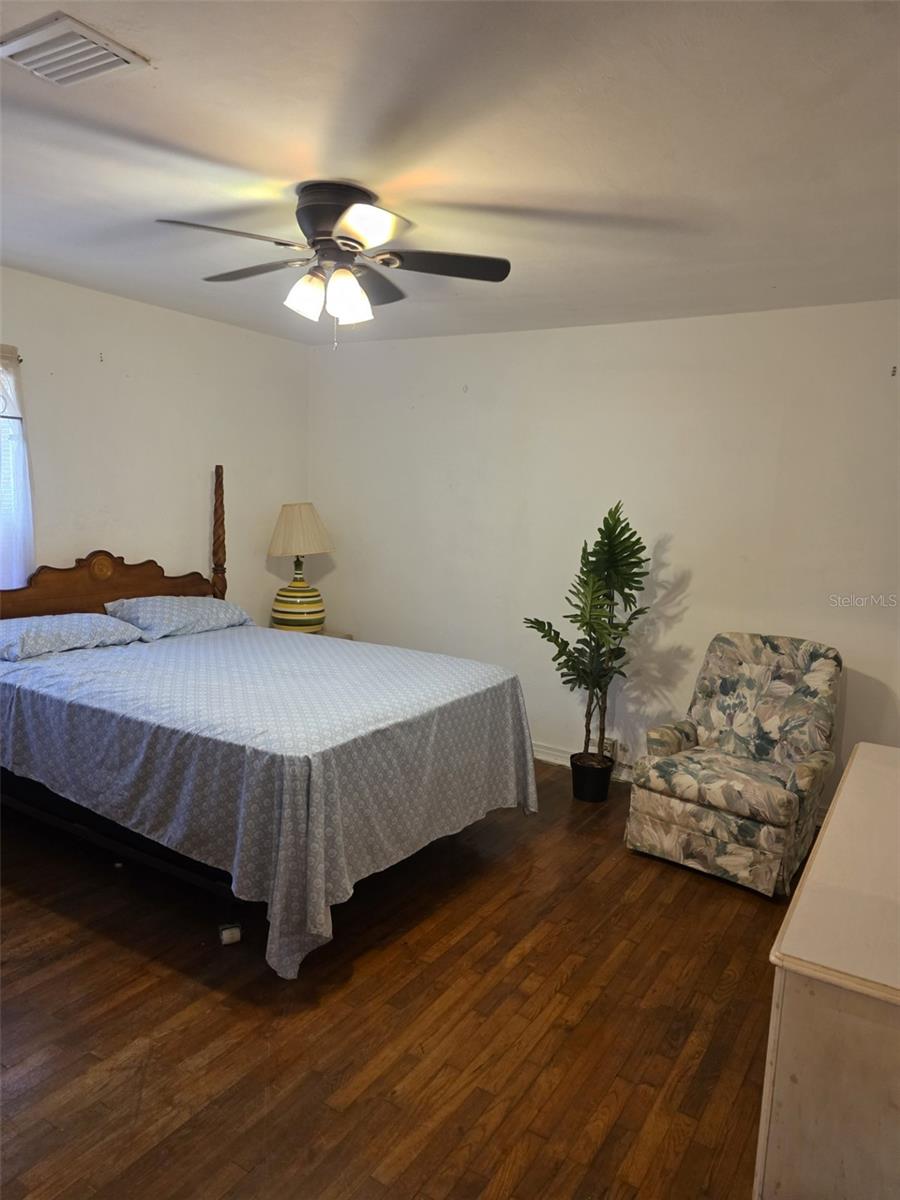 Image 8 of 20 For 2612 17th Avenue