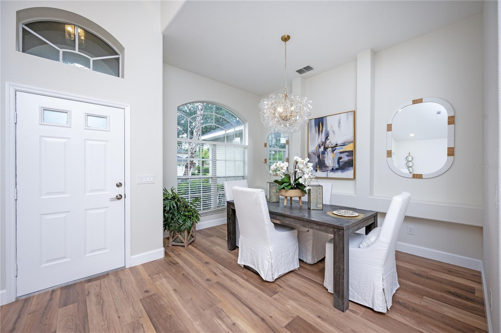 Image 17 of 18 For 11725 Derbyshire Drive