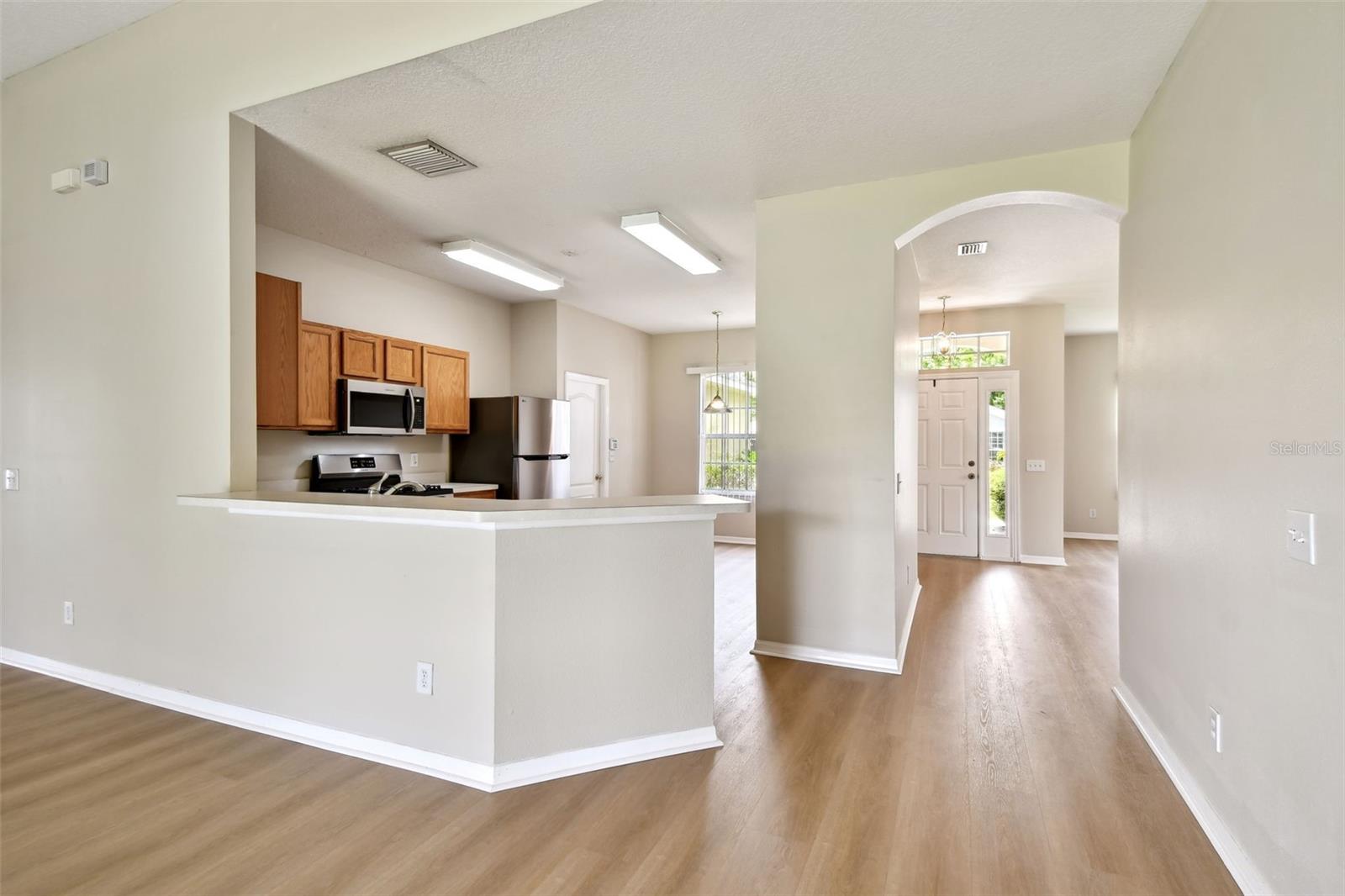 Listing photo id 8 for 2451 Brinley Drive