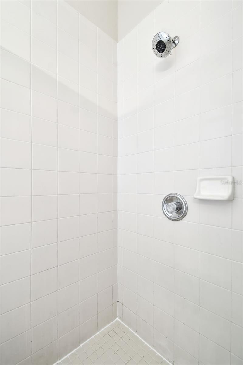 Listing photo id 28 for 2451 Brinley Drive