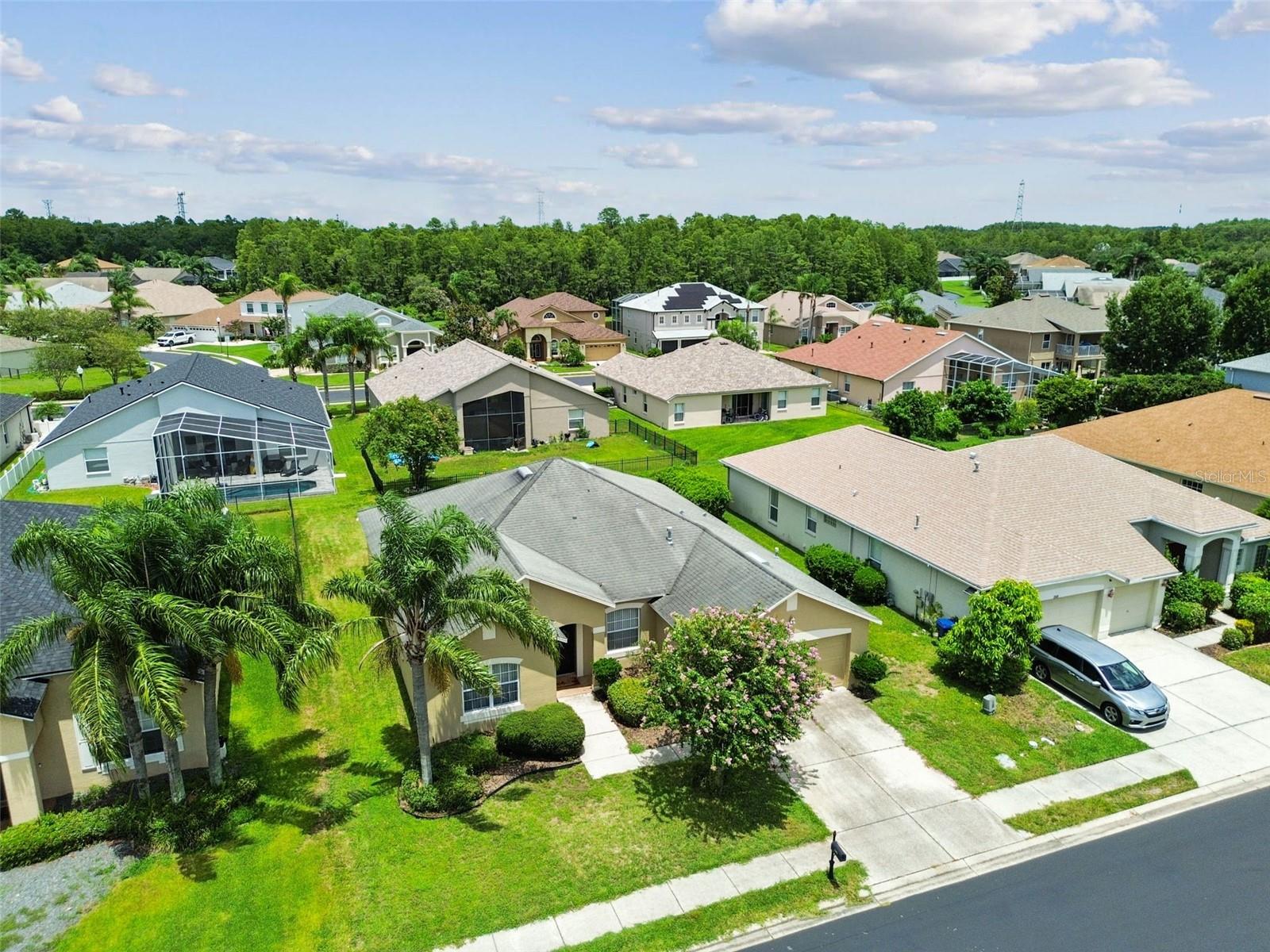Listing photo id 43 for 2451 Brinley Drive