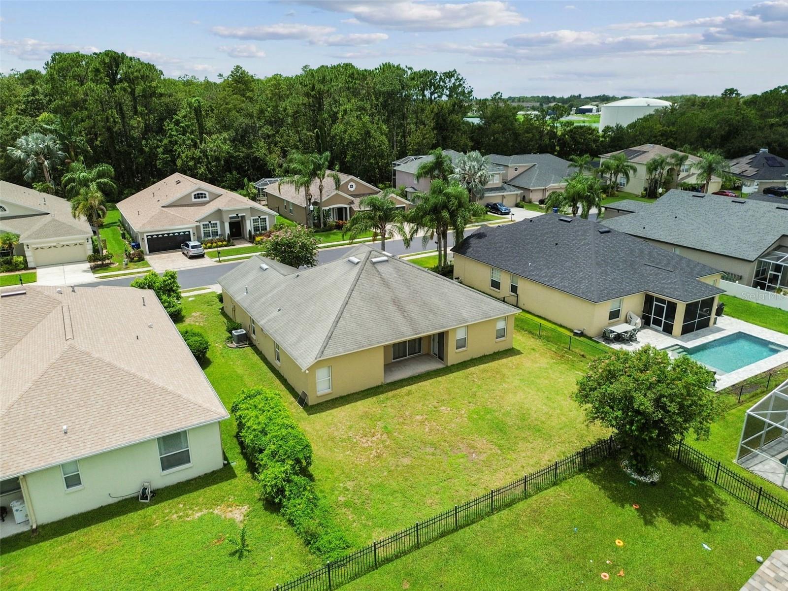 Listing photo id 44 for 2451 Brinley Drive