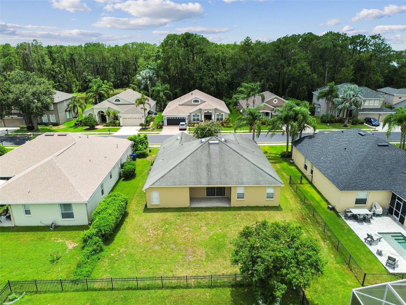 Listing photo id 45 for 2451 Brinley Drive