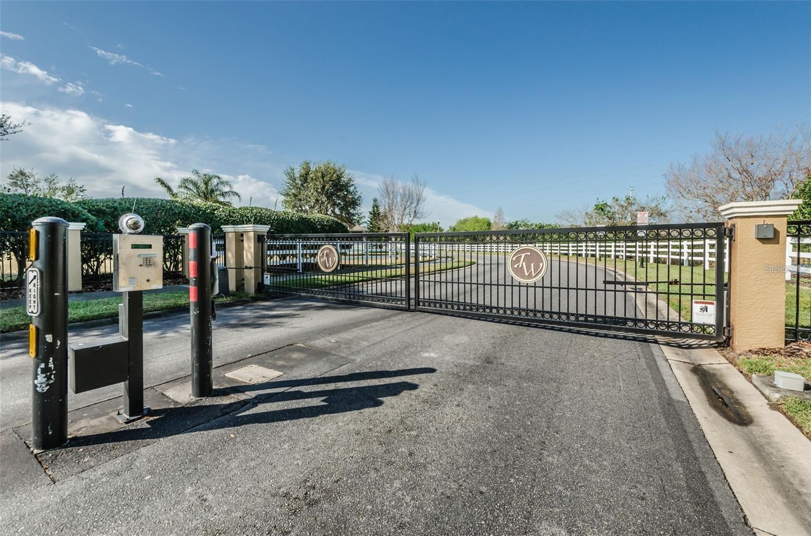 Listing photo id 51 for 2451 Brinley Drive