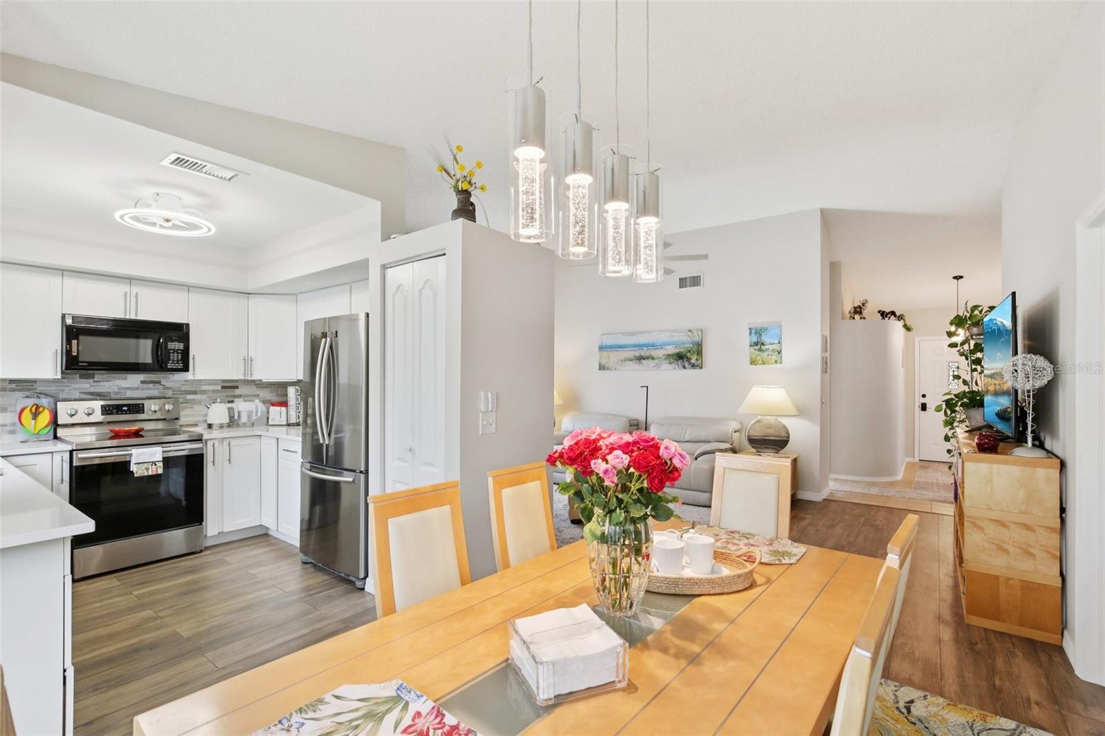 Image 18 of 63 For 2297 Monaco Lane 41