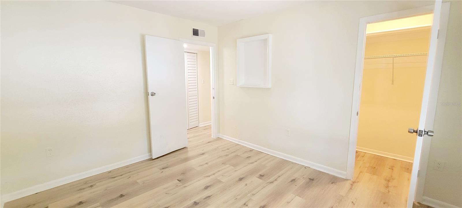 Image 10 of 17 For 3775 40th Lane S L