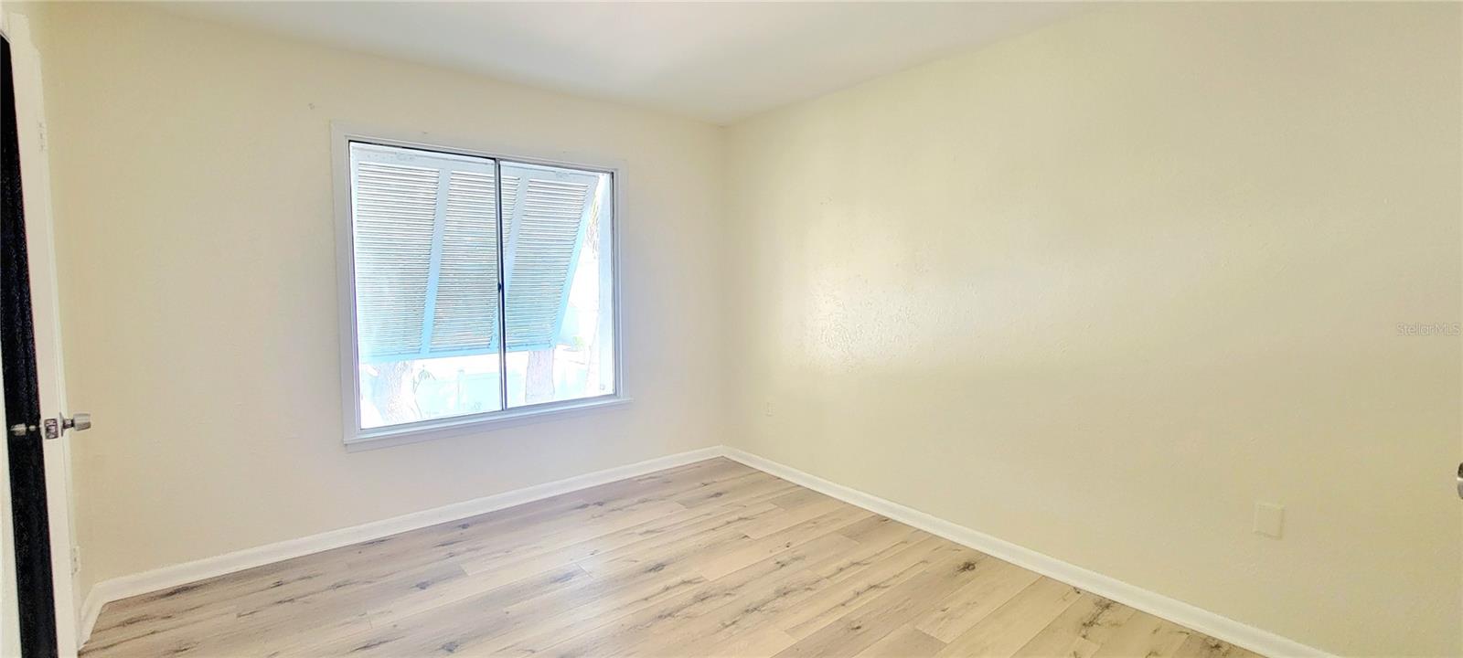 Image 9 of 17 For 3775 40th Lane S L