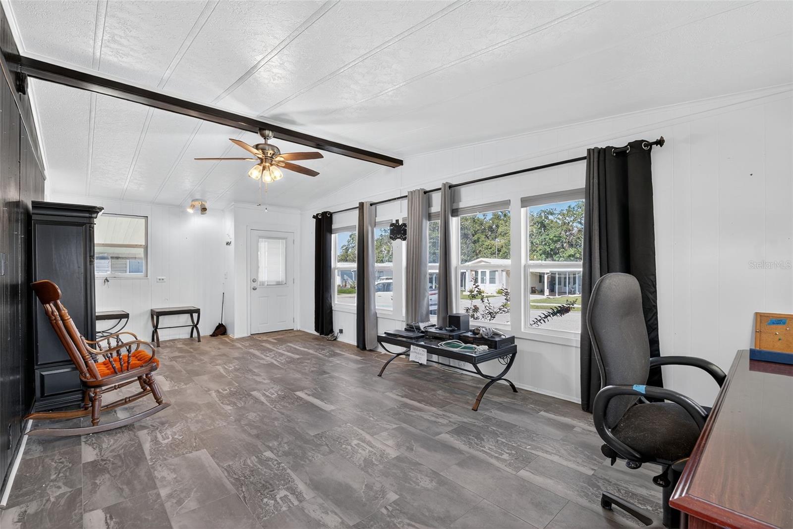 Image 6 of 32 For 3850 Sarah Drive