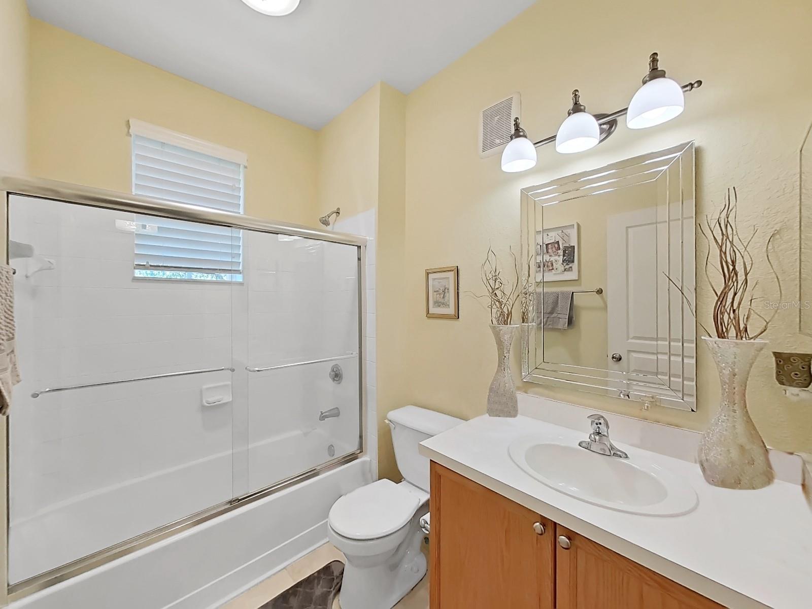 Image 21 of 40 For 5125 Palm Springs Boulevard 11104