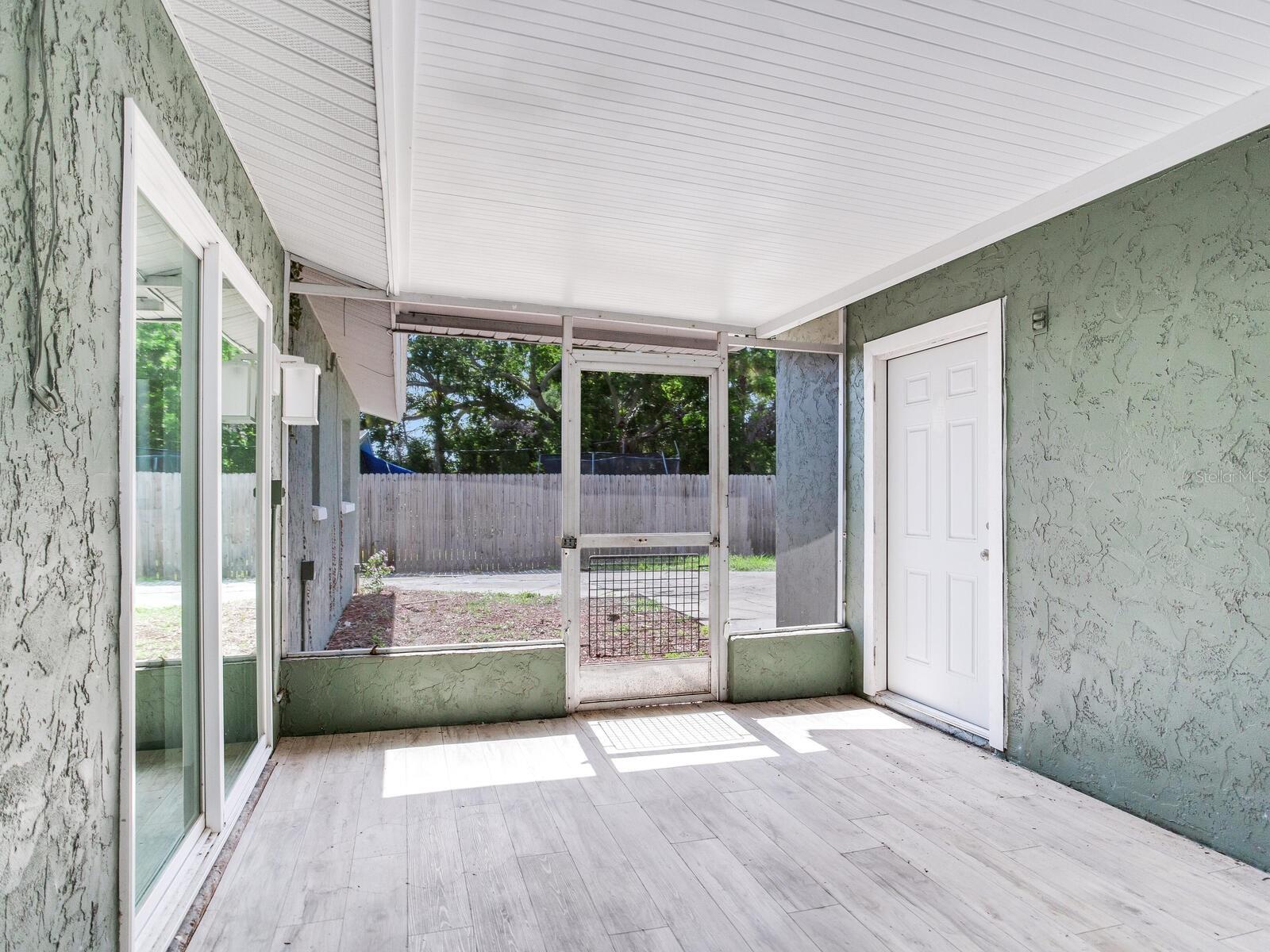 Image 14 of 46 For 4331 56th Avenue Terrace E