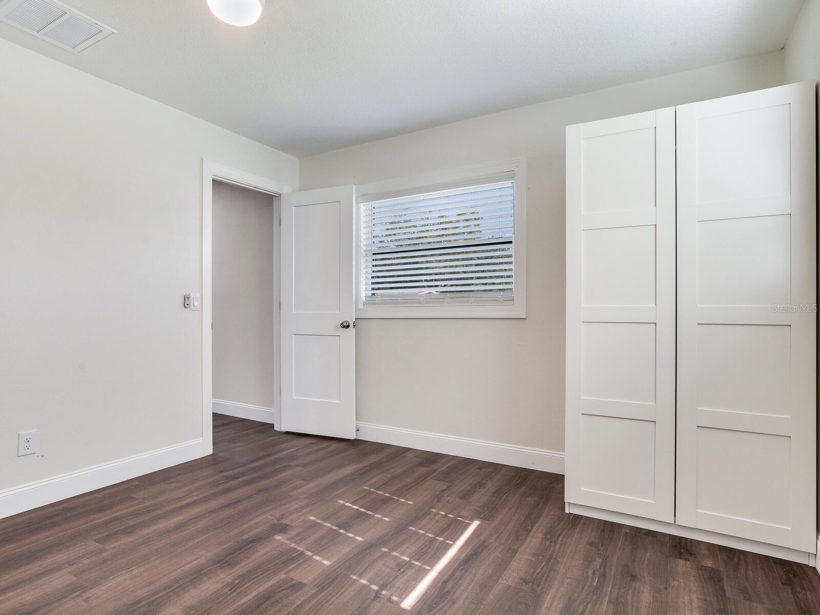 Image 30 of 46 For 4331 56th Avenue Terrace E