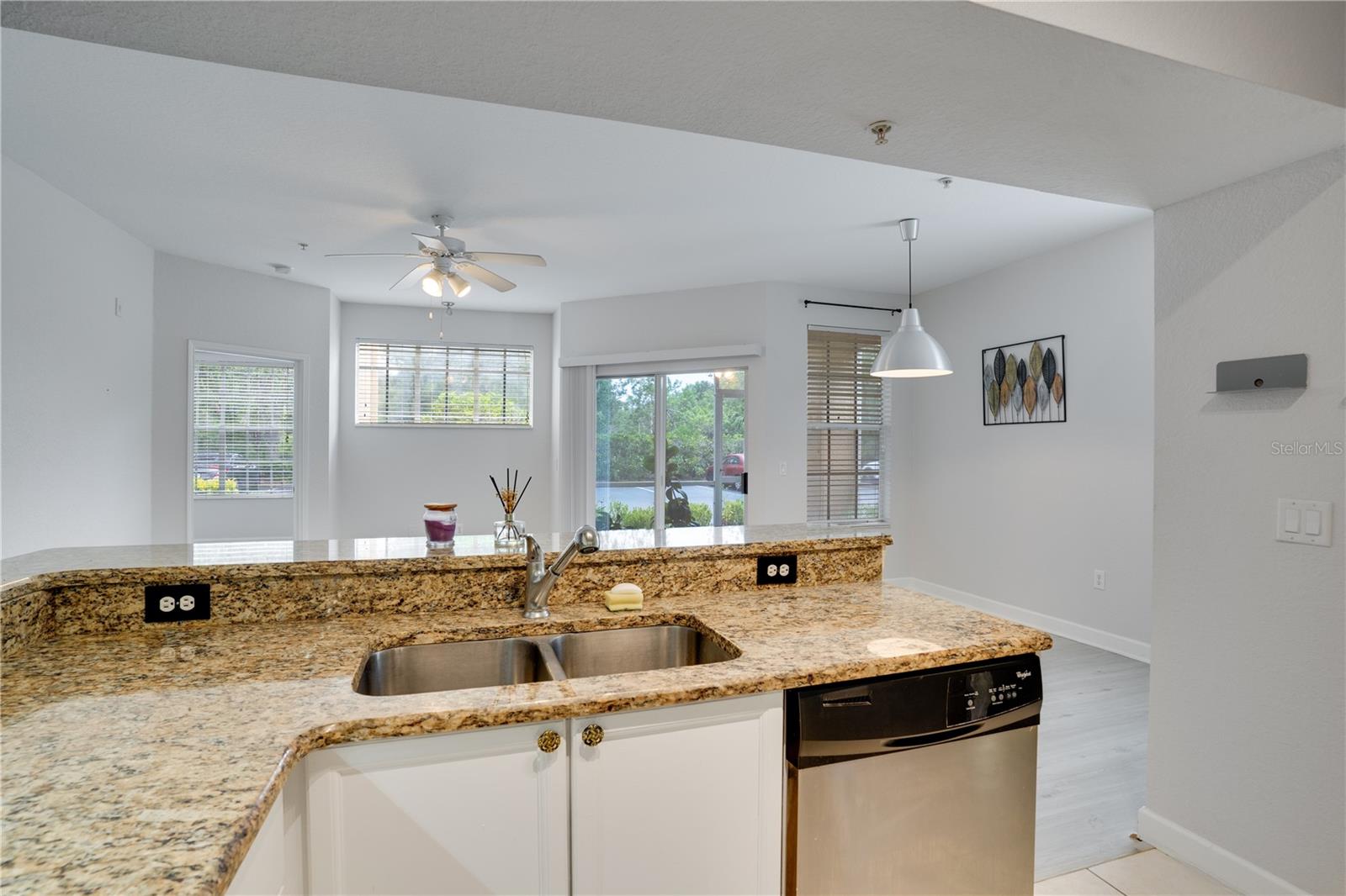 Image 14 of 30 For 5125 Palm Springs Boulevard 5101