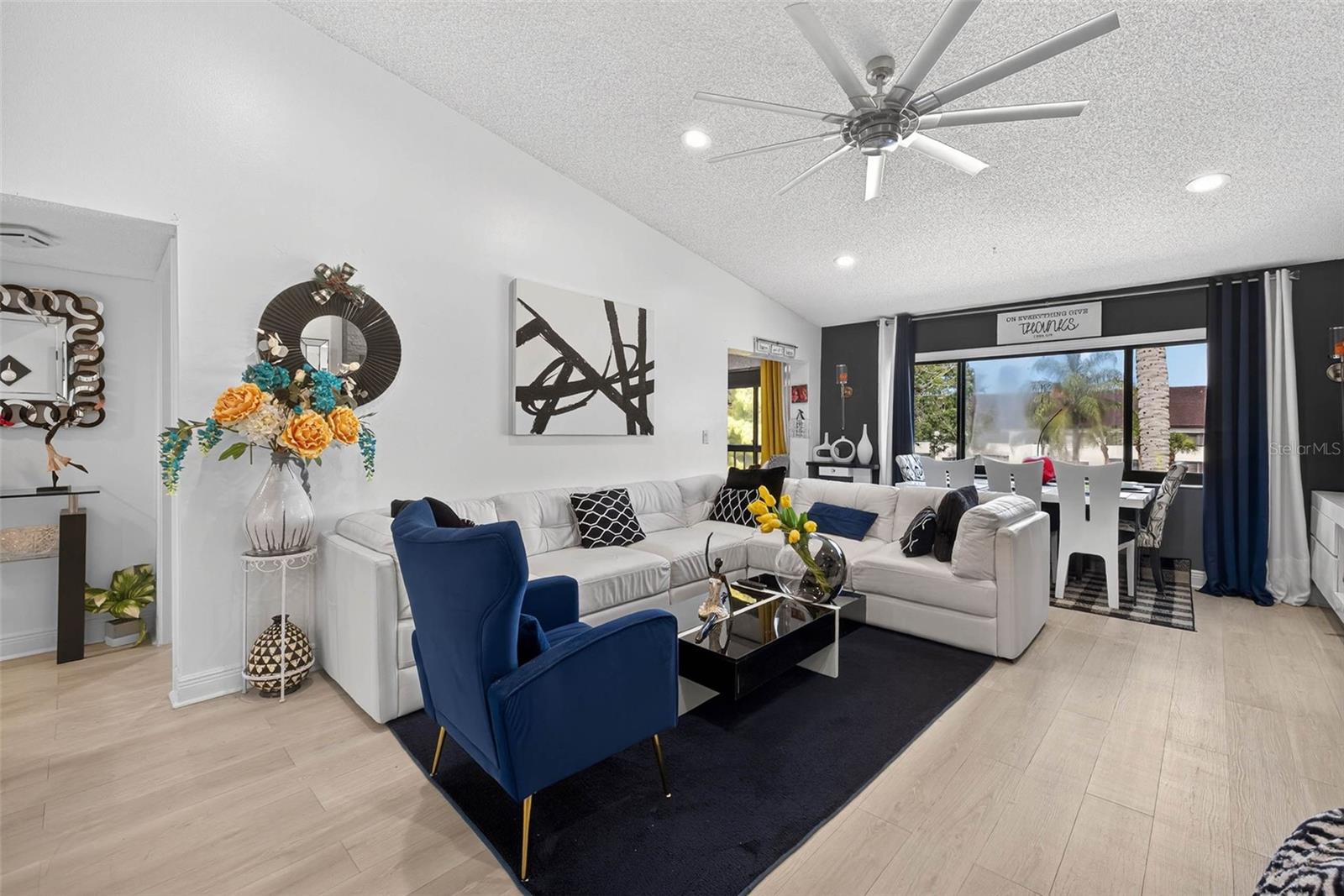 Image 12 of 43 For 2591 Countryside Boulevard 5304