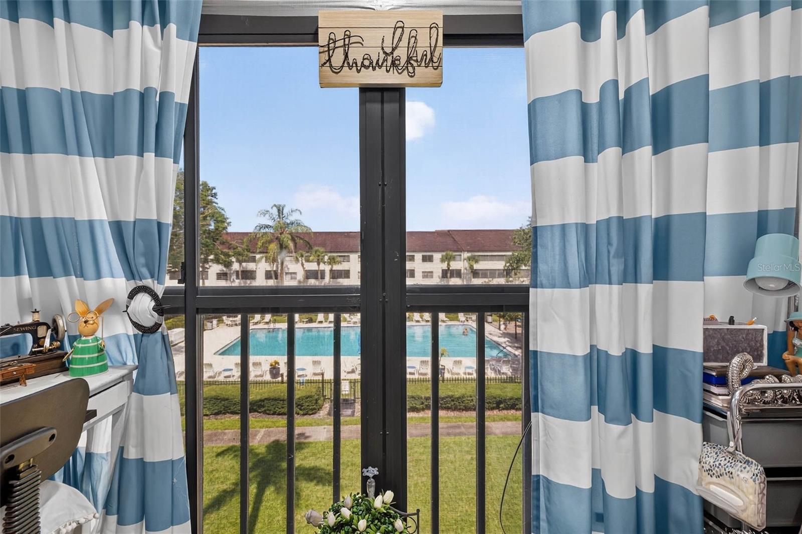 Image 29 of 43 For 2591 Countryside Boulevard 5304