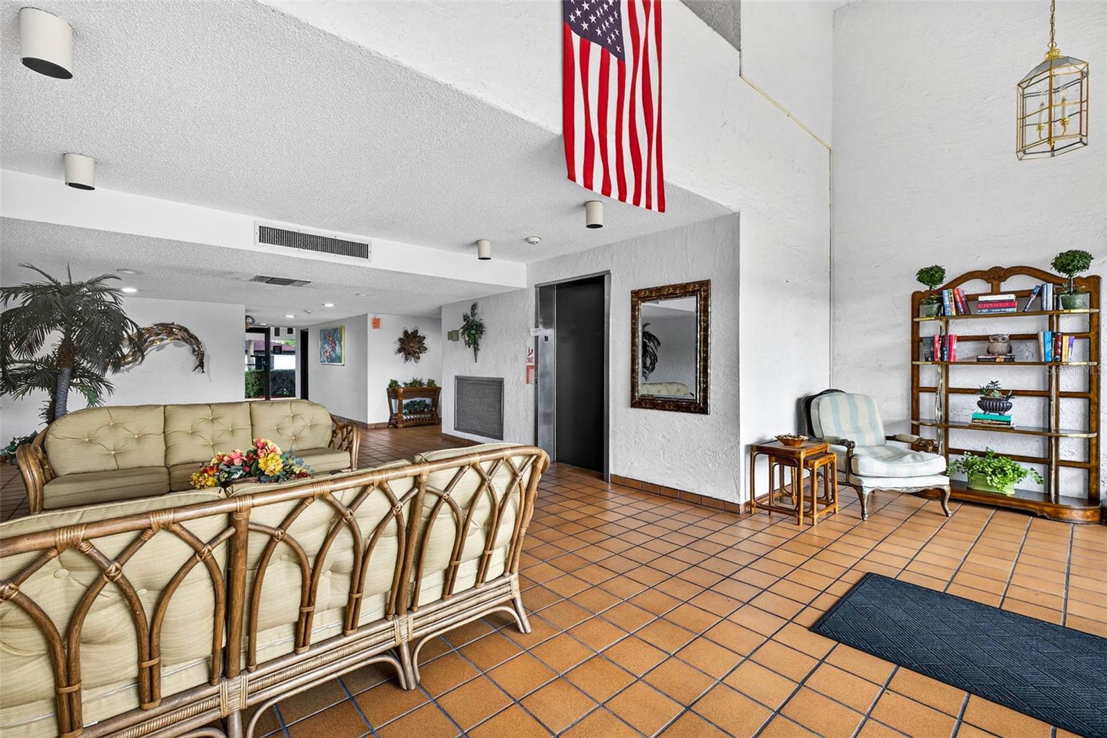 Image 36 of 43 For 2591 Countryside Boulevard 5304