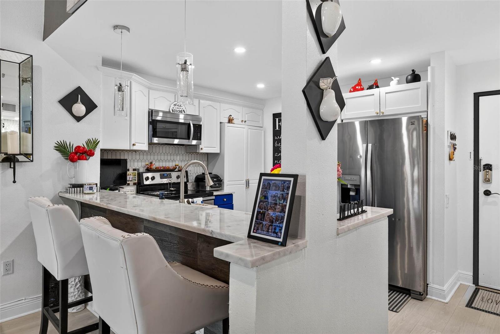 Image 5 of 43 For 2591 Countryside Boulevard 5304