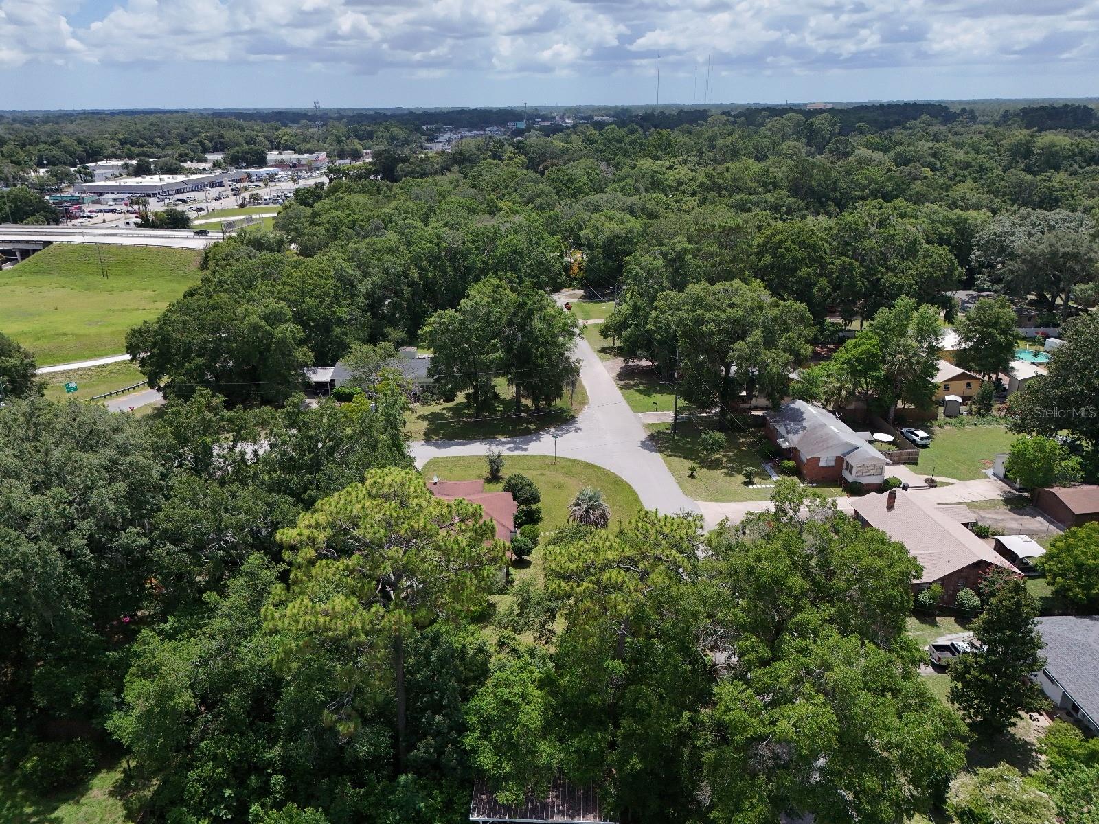 Image 4 of 14 For 5015 Bridgewater Circle