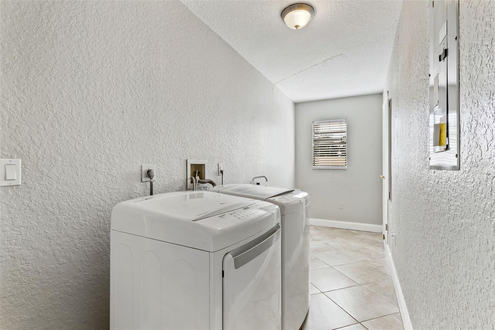 Image 19 of 30 For 8005 Pepperidge Lane