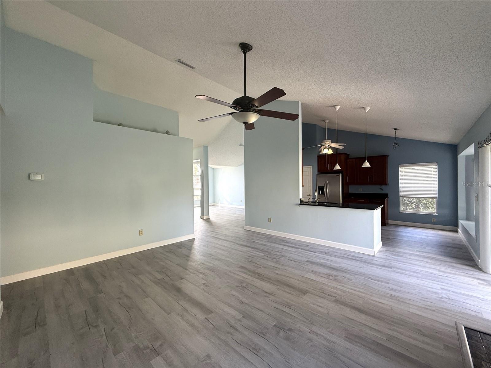 Image 14 of 34 For 7202 Ridgeport Drive